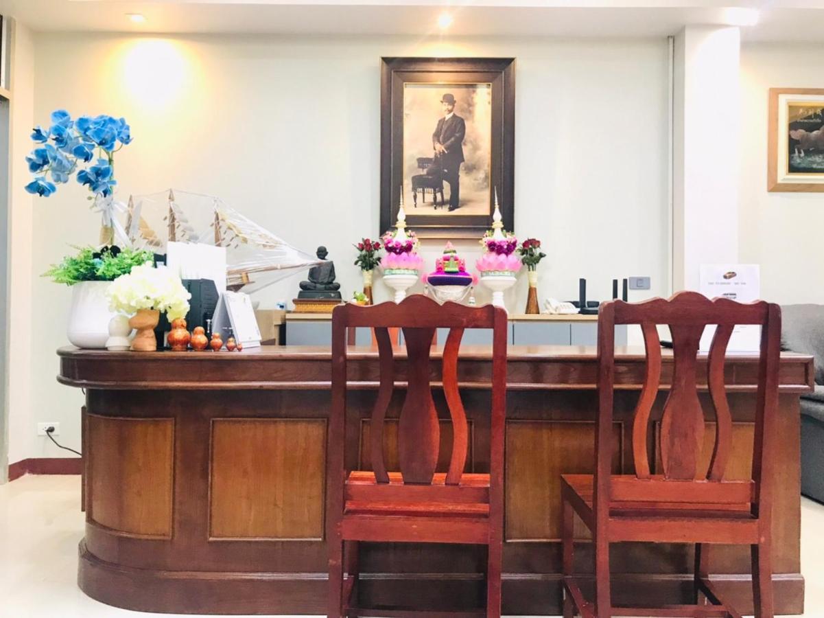 Benetti House Hostel Patong Екстериор снимка