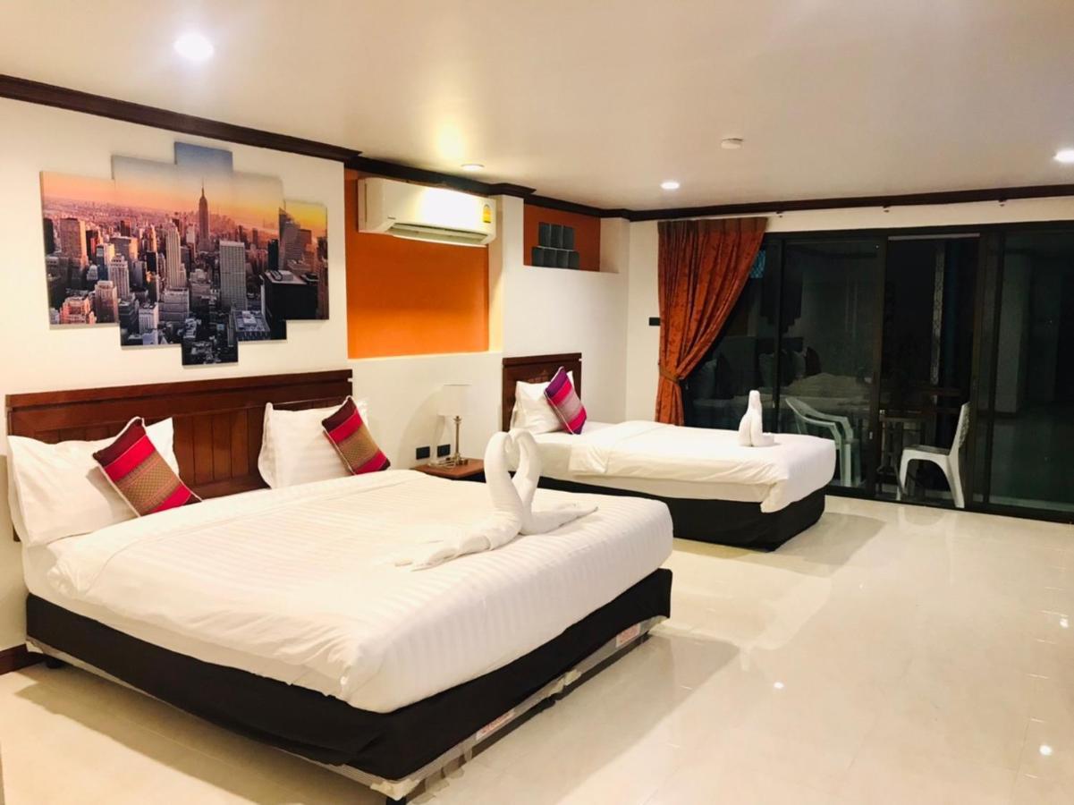 Benetti House Hostel Patong Екстериор снимка