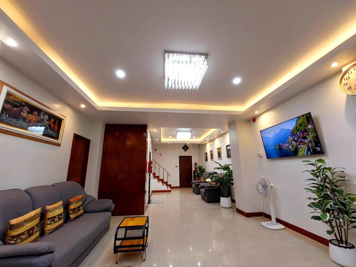 Benetti House Hostel Patong Екстериор снимка