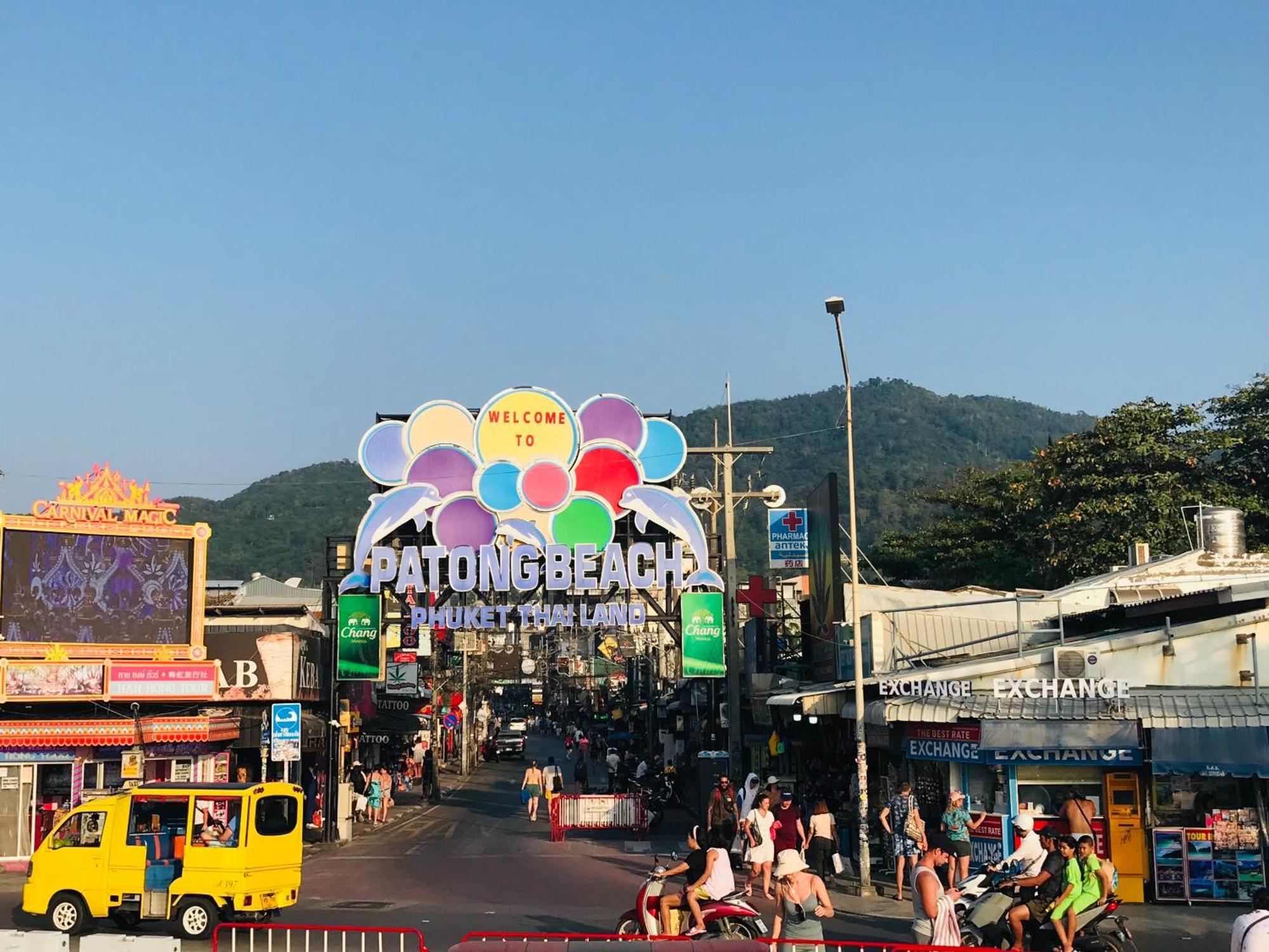 Benetti House Hostel Patong Екстериор снимка