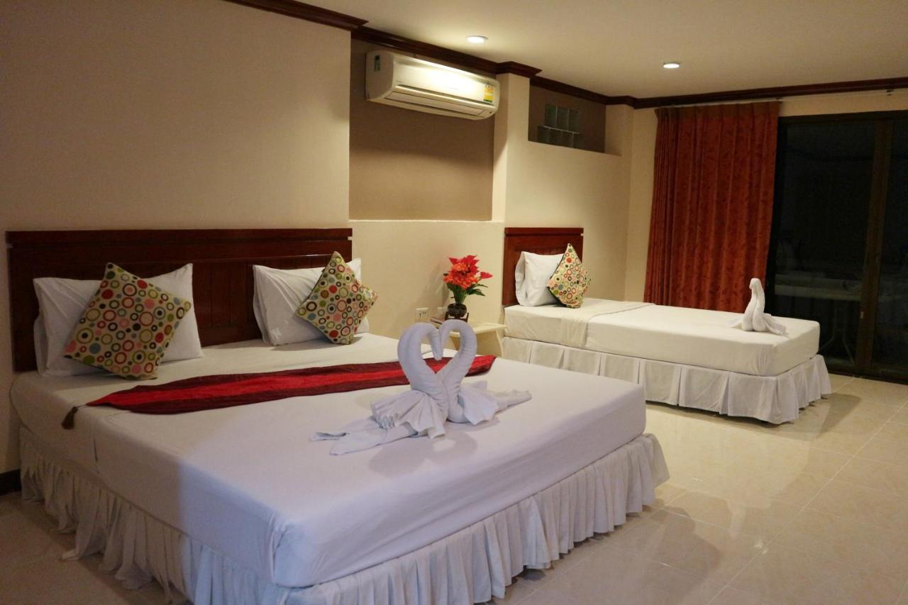 Benetti House Hostel Patong Екстериор снимка